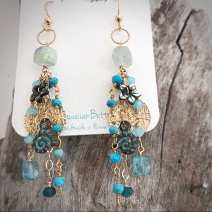 HAWAIIAN BETTY gorgeous handmade earrings
